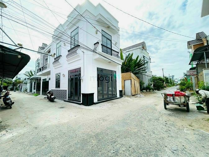 Hình ảnh Chủ Gửi Bán Nhà Trệt Lầu Góc 2 MT KDC Mặt Trời Đỏ Giá 2 Tỷ 400TR