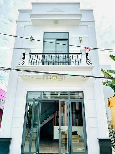 Hình ảnh Chủ Gửi Bán Nhà Trệt Lầu Góc 2 MT KDC Mặt Trời Đỏ Giá 2 Tỷ 400TR