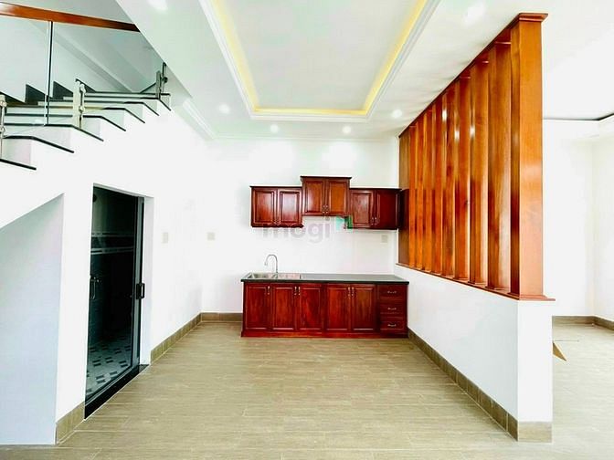 Hình ảnh Chủ Gửi Bán Nhà Trệt Lầu Góc 2 MT KDC Mặt Trời Đỏ Giá 2 Tỷ 400TR