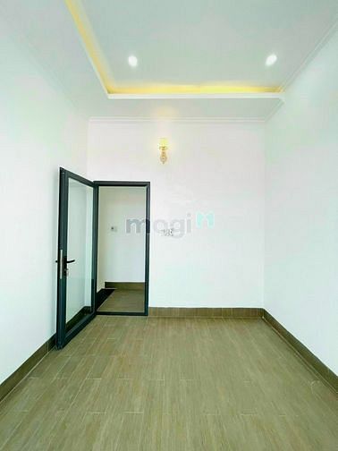Hình ảnh Chủ Gửi Bán Nhà Trệt Lầu Góc 2 MT KDC Mặt Trời Đỏ Giá 2 Tỷ 400TR