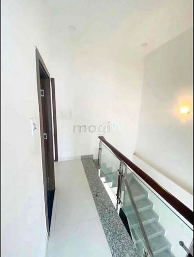 Hình ảnh Thanh lý nhà Lê Thị Bạch Cát quận 11 có sổ riêng
