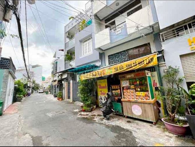 Hình ảnh Cần ra đi căn nhà đường Chiến Lược quận Bình Tân