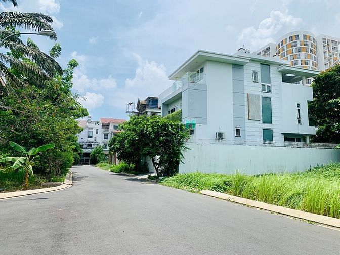 Hình ảnh Bán lô đất biệt thự 2 mặt tiền 280m2 thuộc khu dân cư Conic. SHR