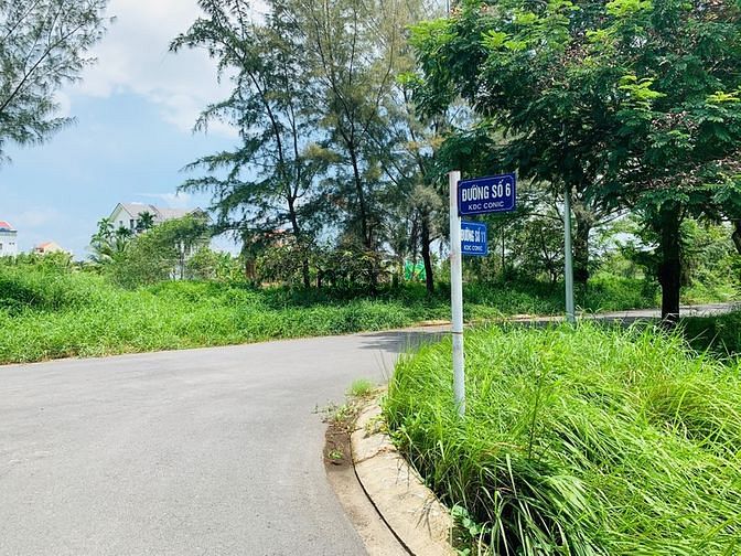 Hình ảnh Bán lô đất biệt thự 2 mặt tiền 280m2 thuộc khu dân cư Conic. SHR