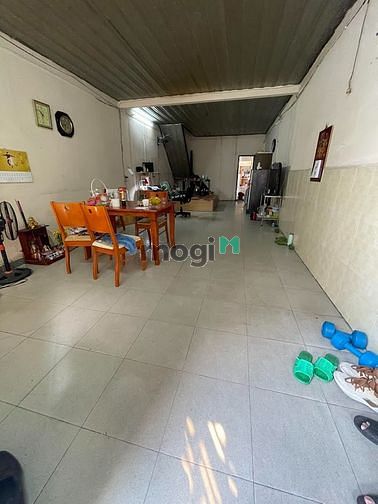 Hình ảnh Bán Gấp Nhà 112m2 Lạc Long Quân Tân Bình Chỉ 85tr/m2 Quá Rẻ