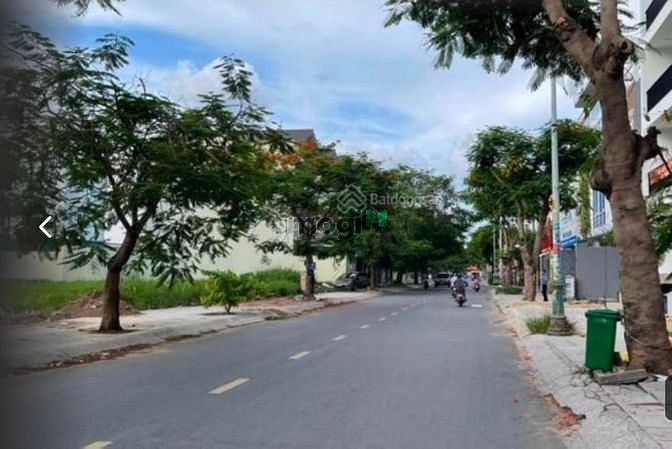 Hình ảnh Cần tiền cuối năm bán gấp lô đất MT Khánh Hội, đối diện trung tâm TDTT