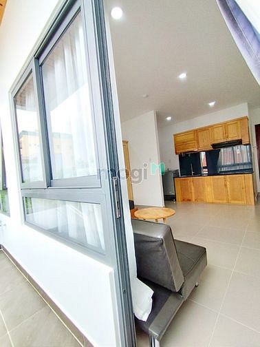Hình ảnh Bóc tem Siêu Phẩm Bancony 1PN Full nội thất Châu Âu- Đối diện ETOWN CH