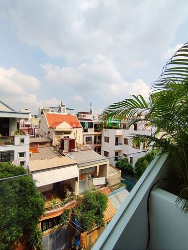 Hình ảnh Bóc tem Siêu Phẩm Bancony 1PN Full nội thất Châu Âu- Đối diện ETOWN CH