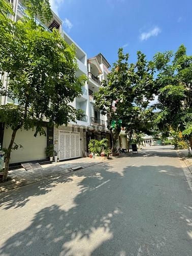 Hình ảnh 🌺 Nhà Mặt Tiền Đường Số Q7. Phạm Hữu Lầu