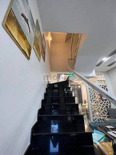 Hình ảnh Nhà thủ đức hẻm xe hoi 4 tầng nhỉnh 7 tỷ