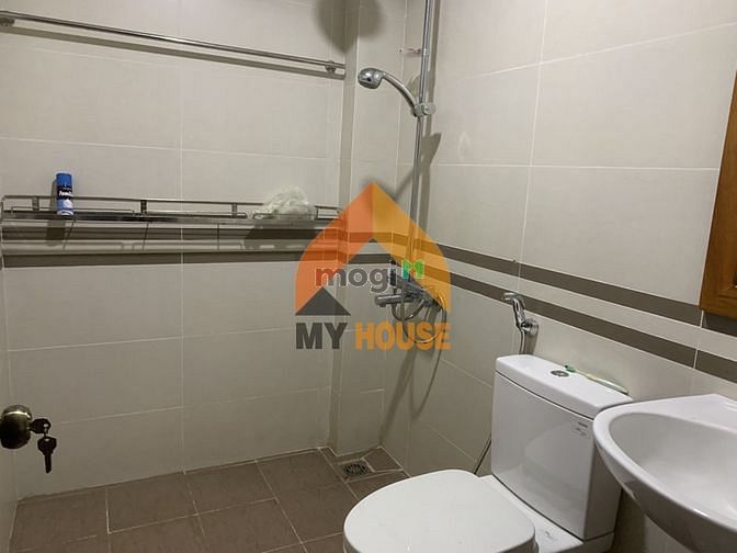 Hình ảnh Yêu là phải nói, thích thì phải thuê nhà đẹp có hầm,thang máy chỉ 18tr