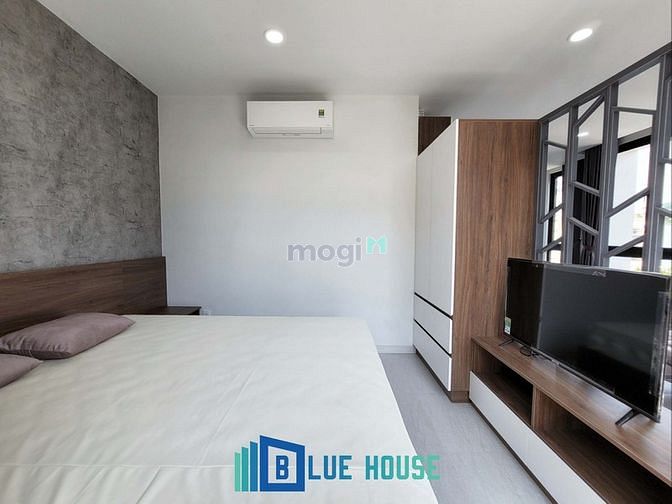 Hình ảnh Ban công_Mới xây_Đối diện Etown, Ngay Cộng Hòa_VIP