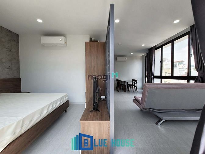 Hình ảnh Ban công_Mới xây_Đối diện Etown, Ngay Cộng Hòa_VIP