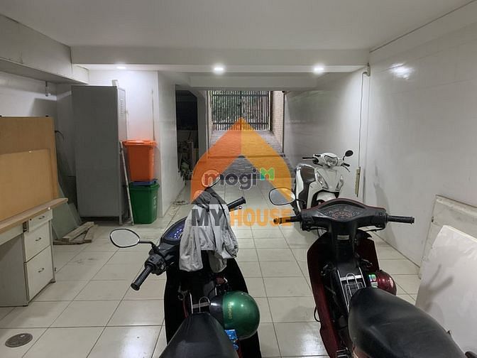 Hình ảnh Yêu là phải nói, thích thì phải thuê nhà đẹp có hầm,thang máy chỉ 18tr