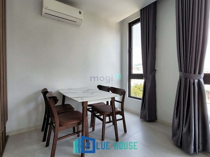Hình ảnh Ban công_Mới xây_Đối diện Etown, Ngay Cộng Hòa_VIP