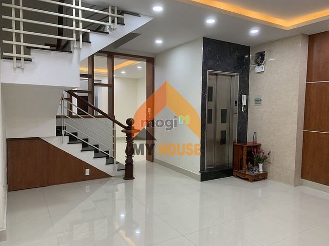 Hình ảnh Yêu là phải nói, thích thì phải thuê nhà đẹp có hầm,thang máy chỉ 18tr