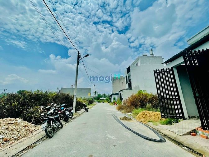 Hình ảnh Bán đất phường phú hữu 55m( 4x 13.8) Giá 3.2 tỷ