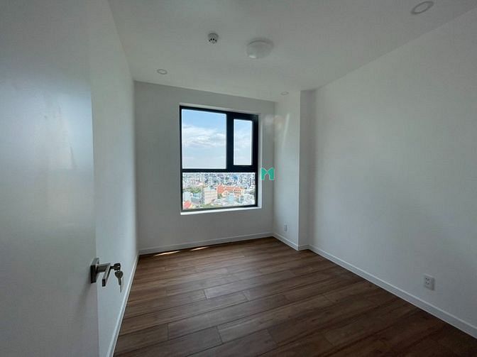 Hình ảnh Khách kẹ tiền bán gấp căn D'Lusso,76m2,2TỶ345