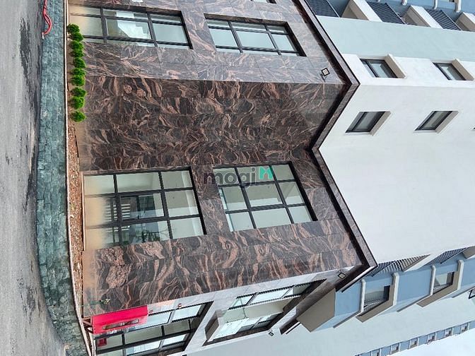 Hình ảnh Shophouse chân đế chung cư quảng trường thành phố Hoà Bình