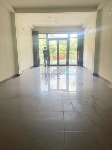 Hình ảnh MT Trần Hưng Đạo Thang Máy_1Tr_1L_4L_ST.