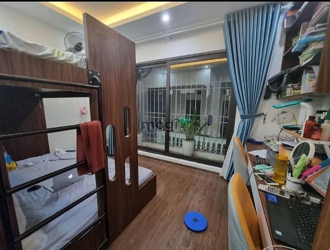 Hình ảnh VIEW Hồ! Phố Tây Sơn, 44 m2, 5 Tầng, Ô TÔ, 5.4 Tỷ.