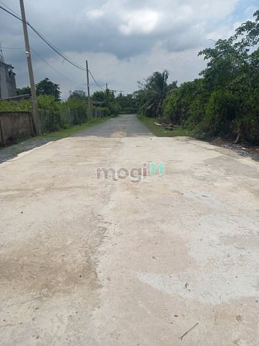 Hình ảnh Bán gấp lô đất hẽm 16m,28x47m,Chỉ 24tr/m2,gần vòng xoay,Phú Hữu Q.9