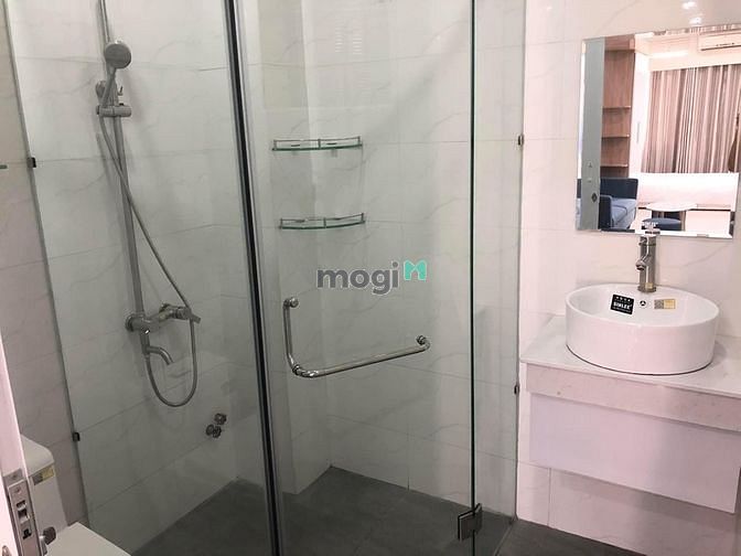 Hình ảnh CHDV Balcon siêu rộng siêu thoáng ngay Trần Văn Dư