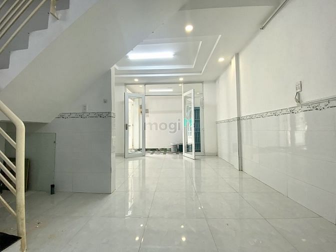 Hình ảnh Nhà CMT8 Tân Bình 43m2, hẻm 3m, 2 tầng chỉ 4 tỷ 500