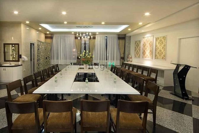 Hình ảnh Khách Sạn - 2500m2 - Quận 7 - 680tr/tháng - Vị Trí Vàng