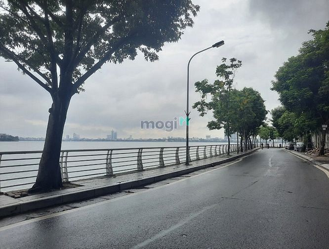 Hình ảnh 100m2 đất mặt Hồ Tây, phố Trích Sài - MT 6.8m - Nở hậu - 42 tỷ