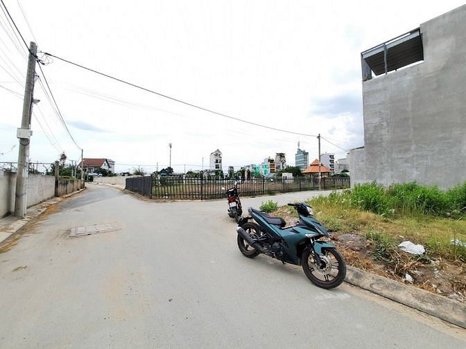 Hình ảnh Bán đất đường Bưng Ông Thoàn quận 9 sổ hồng