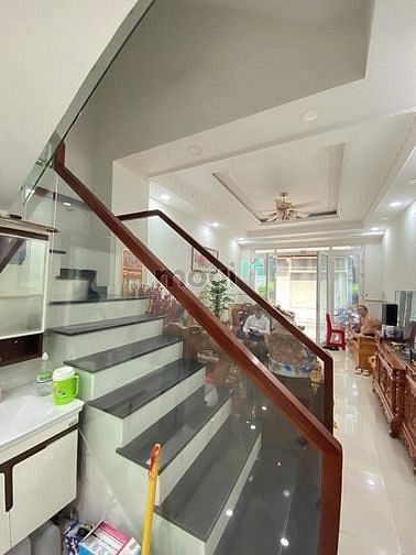 Hình ảnh Cần Bán Nhà Đ.Cư Xá Phú Bình, Quận 11 40m2_2tỷ2_SHR