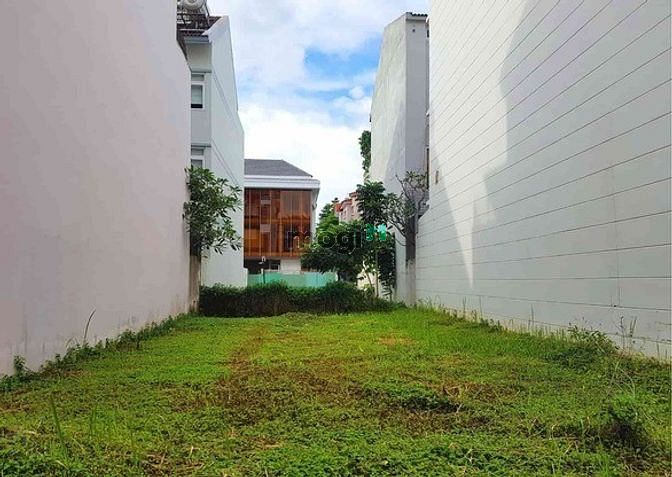 Hình ảnh Bán đất mặt tiền 50m2 đường số 12 Q7 giá chỉ 2tỷ
