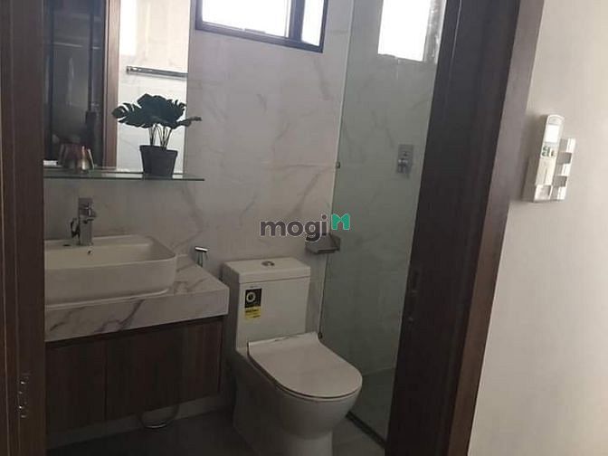 Hình ảnh Nhà đúc 1 mặt tiền Lê Văn Quới có sẵn