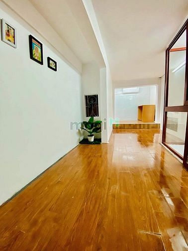 Hình ảnh Bán nhà đẹp Tôn Đức Thắng, 15m2, 4 tầng, cách phố 10m, sổ riêng, 2.15