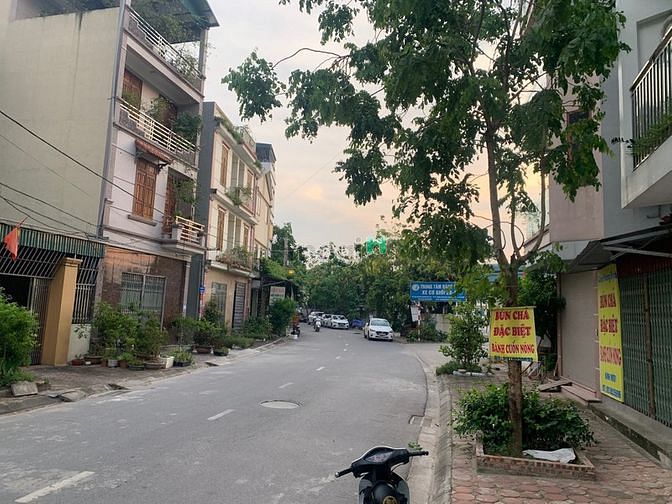 Hình ảnh Đất TĐC Thạch Bàn, Long Biên 140m2. Đường 12, Vỉa hè đôi. Chỉ 15 tỷ 8