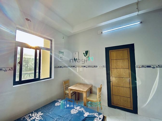 Hình ảnh ��Mb6623 nạp rút nhanh chóng mặt tiền  , Full nội thất , Gần Etown , Có cửa sổ lớn .