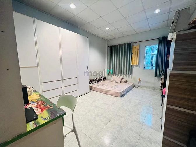 Hình ảnh Khu Vực Kinh Doanh Đắc Địa tại Bình Tân