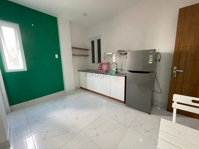 Hình ảnh Thích Quảng Đức Studio cửa sổ Giá Giảm Mạnh Cho Sinh Viên