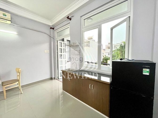 Hình ảnh Mb6623 nạp rút nhanh chóng BAN CÔNG siêu rộng ngay METRO AN PHÚ