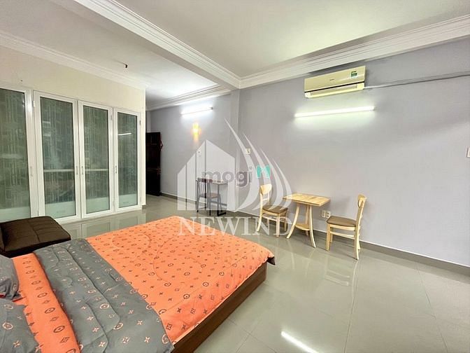 Hình ảnh Mb6623 nạp rút nhanh chóng BAN CÔNG siêu rộng ngay METRO AN PHÚ