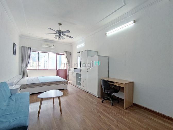 Hình ảnh CHDV - Ban công, Quận 1, đầy đủ nội thất