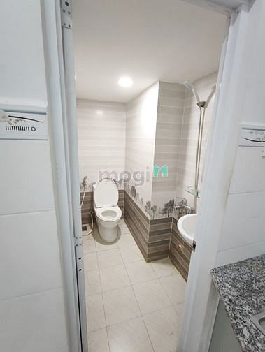 Hình ảnh Cho Thuê Phòng Gác Lửng Full Nội Thất Đường Lê Trọng Tấn