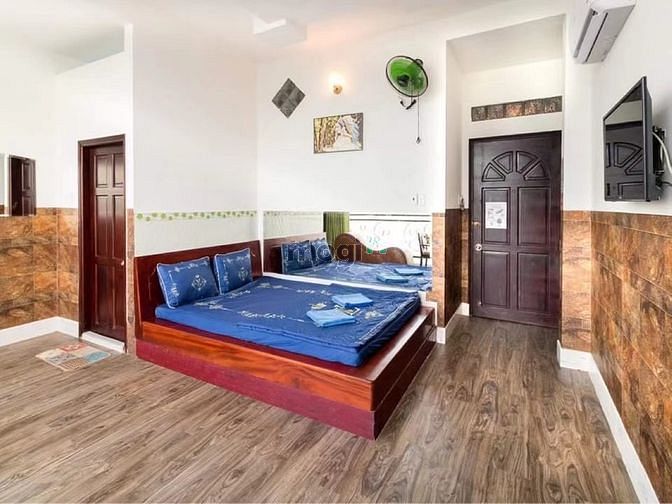 Hình ảnh Khách Sạn Mặt Tiền Khu VIP Tên Lửa