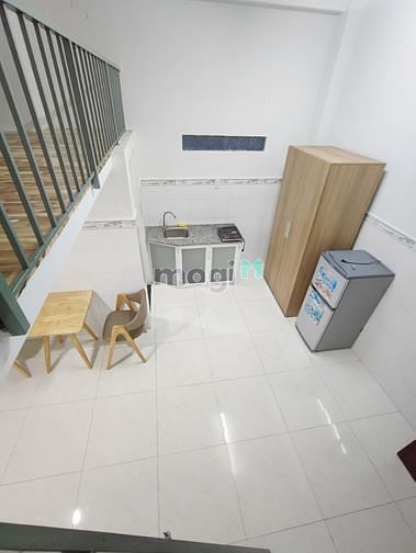 Hình ảnh Cho Thuê Phòng Gác Lửng Full Nội Thất Đường Lê Trọng Tấn