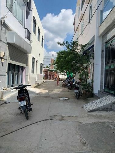 Hình ảnh Bán lô đất 75m2( 5x15m) vuông vắn, hẻm xe tải đường 100A.
