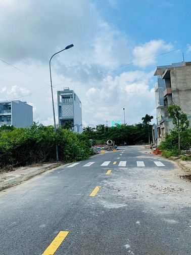 Hình ảnh Bán đất đường Bưng Ông Thoàn quận 9 hẻm 68 kdc hiện hữu sổ hồng