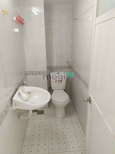 Hình ảnh Nhà [4x11] 2 lầu 4PN, đường Mã Lò