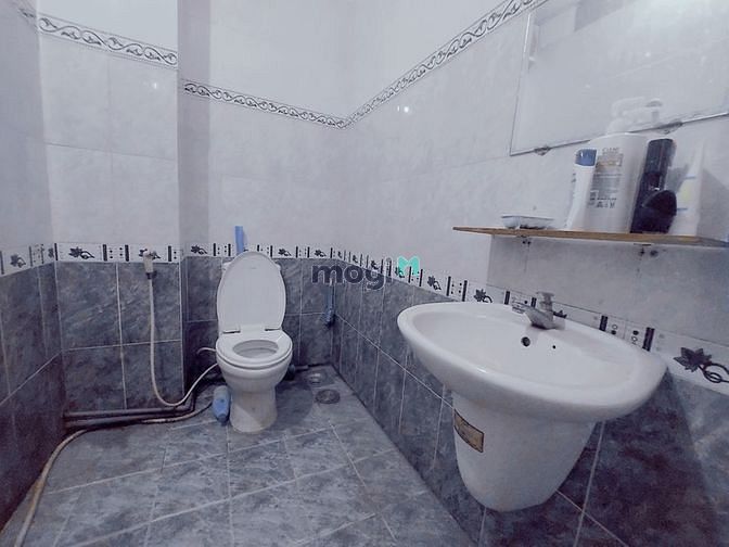 Hình ảnh CHDV full nt cửa sổ thoáng ngay trung tâm