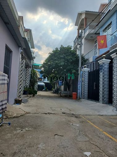 Hình ảnh Bán gấp lô đây 82m2 kdc đồng bộ, ngang 6m hẻm 175 đường số 2